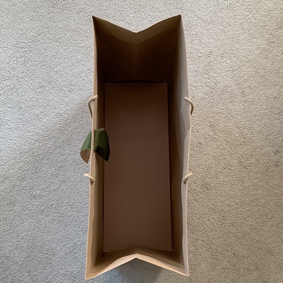 Burberry Shopping Bag (authentic) - Picture 12 of 14